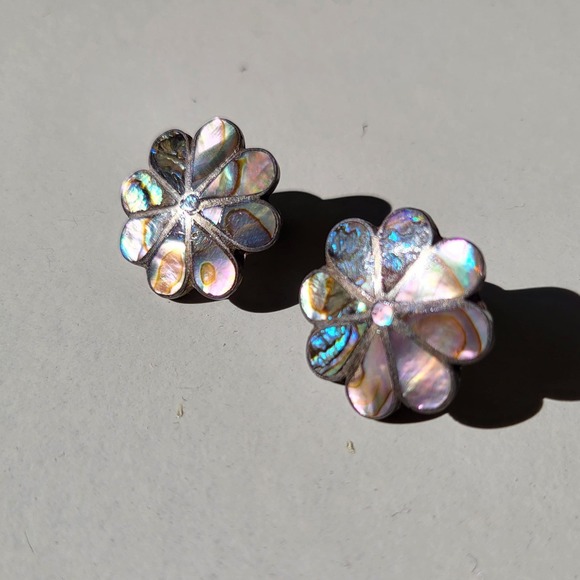 Jewelry - Vintage Alpaca Mexico Abalone Shell Flower Screw Back Earrings Silver MOP